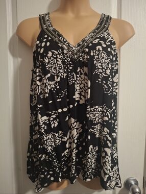 Lane Bryant Sz14 Women’s Black & White V-Neck Printed Tank Top